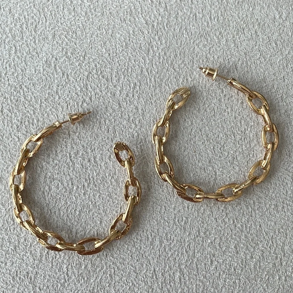 Biggie chain link hoop earrings